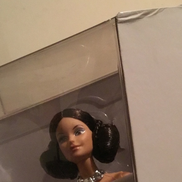 Star Wars x Barbie Princess Leia unopened - Picture 8 of 8